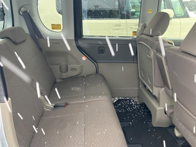 タント Ｘ　４ＷＤ　純正ＣＤ　コラムシフト　ピラーレス　スマートキー　左側パワースライドドア（12枚目）