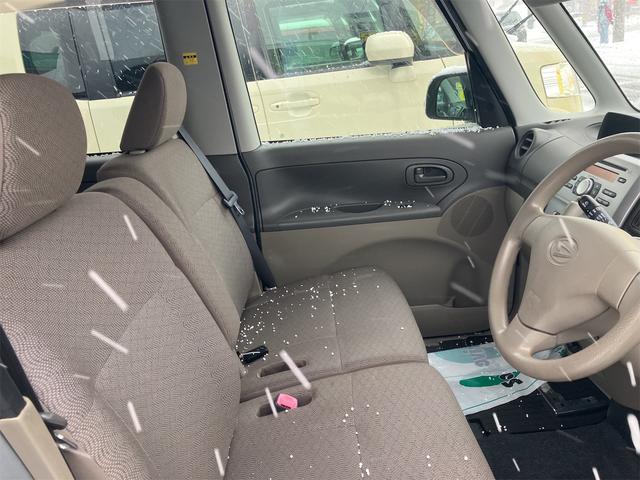 タント Ｘ　４ＷＤ　純正ＣＤ　コラムシフト　ピラーレス　スマートキー　左側パワースライドドア（16枚目）