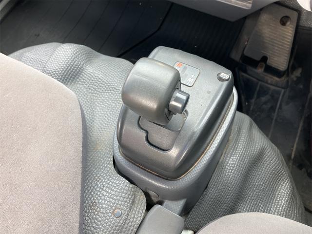 エルフトラック 　４ＷＤ　トラック　ＡＴ　キーレスエントリー　エアコン　パワーステアリング　パワーウィンドウ　運転席エアバッグ（5枚目）