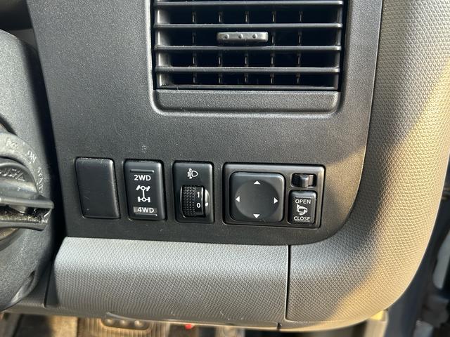 キューブ １４Ｓ　ＦＯＵＲ　ドラレコ　ナビ　ＴＶ　４ＷＤ　全塗装（13枚目）