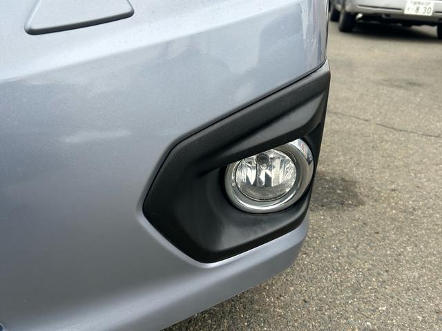 インプレッサスポーツ ２．０ｉアイサイト　アイドリングストップ　レーダーブレーキサポート　ナビ　ＴＶ　４ＷＤ（10枚目）