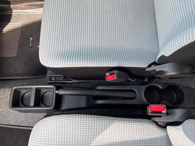 アルト Ｌ　４ＷＤ　キーレスエントリー　アイドリングストップ　シートヒーター　ＣＶＴ　盗難防止システム　ＡＢＳ　ＥＳＣ　ＣＤ　ミュージックプレイヤー接続可　アルミホイール　衝突安全ボディ　エアコン（42枚目）