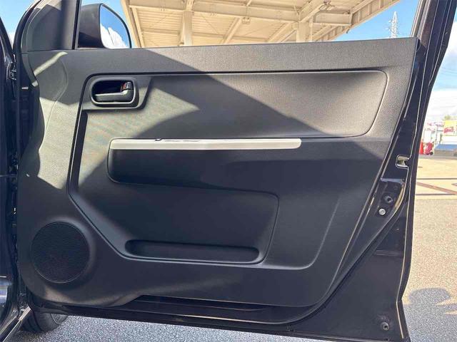 アルト Ｌ　４ＷＤ　キーレスエントリー　アイドリングストップ　シートヒーター　ＣＶＴ　盗難防止システム　ＡＢＳ　ＥＳＣ　ＣＤ　ミュージックプレイヤー接続可　アルミホイール　衝突安全ボディ　エアコン（46枚目）