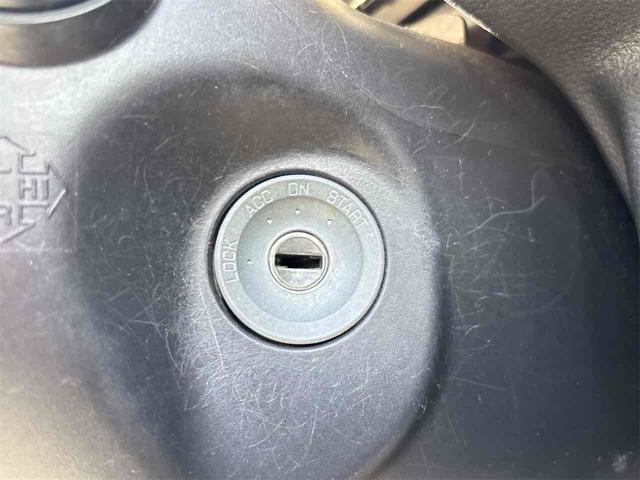 アルト Ｌ　４ＷＤ　キーレスエントリー　アイドリングストップ　シートヒーター　ＣＶＴ　盗難防止システム　ＡＢＳ　ＥＳＣ　ＣＤ　ミュージックプレイヤー接続可　アルミホイール　衝突安全ボディ　エアコン（65枚目）