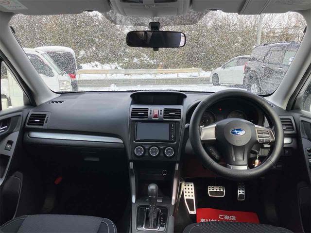 フォレスター ２．０ｉ－Ｌ　４ＷＤ　ＥＴＣ　オートクルーズコントロール　ナビ　ＴＶ　ＨＩＤ　アルミホイール　キーレスエントリー　アイドリングストップ　ＣＶＴ　盗難防止システム　衝突安全ボディ　ＣＤ　ＤＶＤ再生　Ｂｌｕｅｔｏｏｔｈ（2枚目）