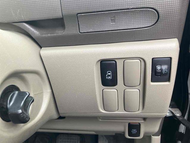 タント Ｇ　４ＷＤ　電動スライドドア　スマートキー　アイドリングストップ　電動格納ミラー　ベンチシート　ＣＶＴ　盗難防止システム　ＡＢＳ　ＣＤ　アルミホイール　衝突安全ボディ　エアコン　パワーステアリング（5枚目）