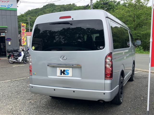ハイエースワゴン ＤＸ　４ＷＤ　ＥＴＣ　ナビ　ＴＶ　クリアランスソナー　電動スライドドア　電動格納ミラー　ＡＴ　アルミホイール　ＣＤ　ＤＶＤ再生　１００Ｖ電源　ＡＢＳ　エアコン　パワーステアリング　パワーウィンドウ（8枚目）
