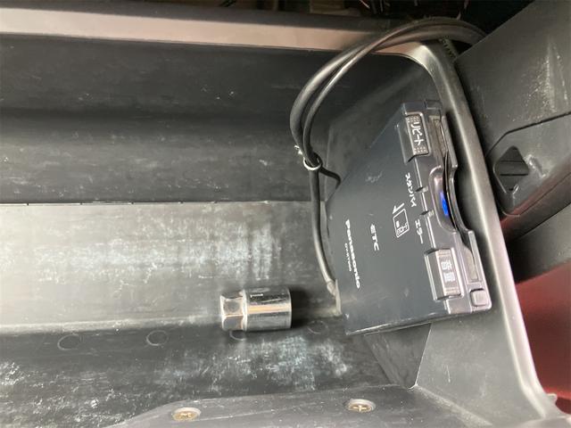 ハイエースワゴン ＤＸ　４ＷＤ　ＥＴＣ　ナビ　ＴＶ　クリアランスソナー　電動スライドドア　電動格納ミラー　ＡＴ　アルミホイール　ＣＤ　ＤＶＤ再生　１００Ｖ電源　ＡＢＳ　エアコン　パワーステアリング　パワーウィンドウ（31枚目）