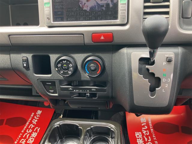 ハイエースバン 　４ＷＤ　バックカメラ　ナビ　ＴＶ　両側スライドドア　キーレスエントリー　電動格納ミラー　ＡＴ　ＣＤ　ＤＶＤ再生　ミュージックプレイヤー接続可　エアコン　パワーウィンドウ（8枚目）