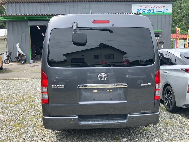 ハイエースバン 　４ＷＤ　バックカメラ　ナビ　ＴＶ　両側スライドドア　キーレスエントリー　電動格納ミラー　ＡＴ　ＣＤ　ＤＶＤ再生　ミュージックプレイヤー接続可　エアコン　パワーウィンドウ（16枚目）