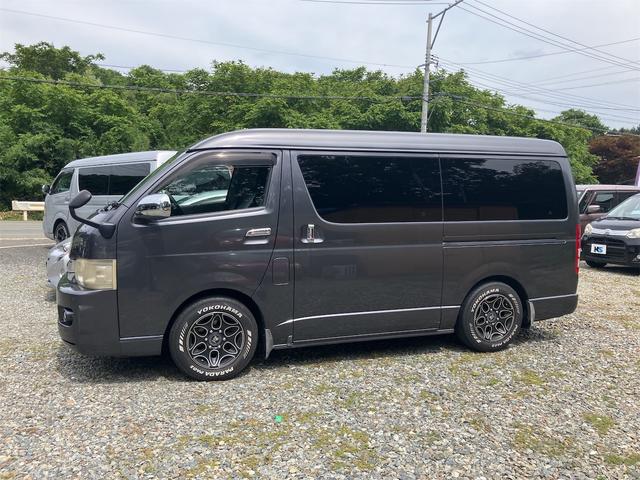 ハイエースバン 　４ＷＤ　バックカメラ　ナビ　ＴＶ　両側スライドドア　キーレスエントリー　電動格納ミラー　ＡＴ　ＣＤ　ＤＶＤ再生　ミュージックプレイヤー接続可　エアコン　パワーウィンドウ（18枚目）