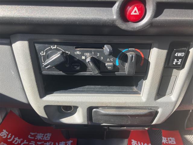 ミニキャブバン 4WD MT 両側スライドドア エアコン 運転席エアバッグ 助手席エアバッグ(5枚目)