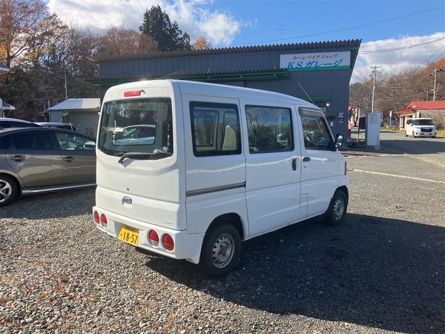 ミニキャブバン 4WD MT 両側スライドドア エアコン 運転席エアバッグ 助手席エアバッグ(17枚目)