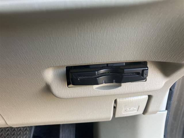 プリウス Sマイコーデ ETC ナビ TV アルミホイール オートライト HID CVT スマートキー 電動格納ミラー 盗難防止システム CD DVD再生 衝突安全ボディ ABS ESC エアコン パワーステアリング(8枚目)