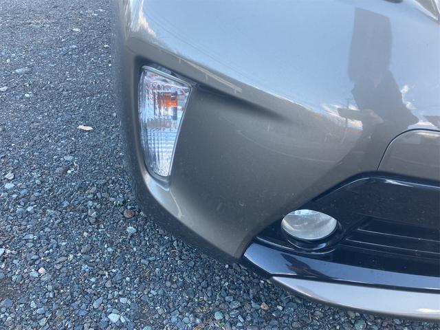 プリウス Sマイコーデ ETC ナビ TV アルミホイール オートライト HID CVT スマートキー 電動格納ミラー 盗難防止システム CD DVD再生 衝突安全ボディ ABS ESC エアコン パワーステアリング(21枚目)