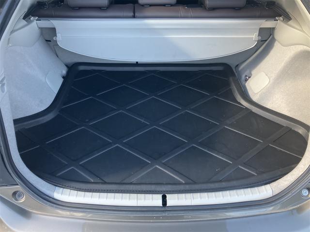 プリウス Sマイコーデ ETC ナビ TV アルミホイール オートライト HID CVT スマートキー 電動格納ミラー 盗難防止システム CD DVD再生 衝突安全ボディ ABS ESC エアコン パワーステアリング(28枚目)