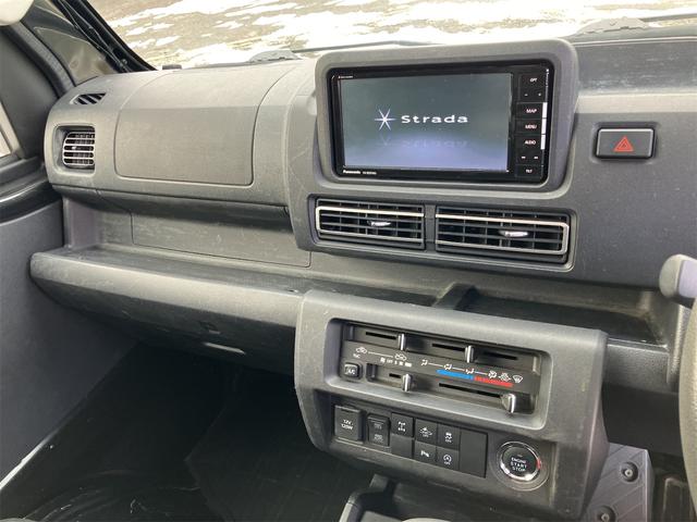 ハイゼットトラック エクストラ　４ＷＤ　軽トラック　ＣＶＴ　衝突被害軽減システム　クリアランスソナー　ナビ　ＴＶ　スマートキー　アイドリングストップ　オートライト　ＥＳＣ　エアコン　パワーステアリング　パワーウィンドウ（13枚目）