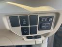 プリウス Sマイコーデ ETC ナビ TV アルミホイール オートライト HID CVT スマートキー 電動格納ミラー 盗難防止システム CD DVD再生 衝突安全ボディ ABS ESC エアコン パワーステアリング(7枚目)