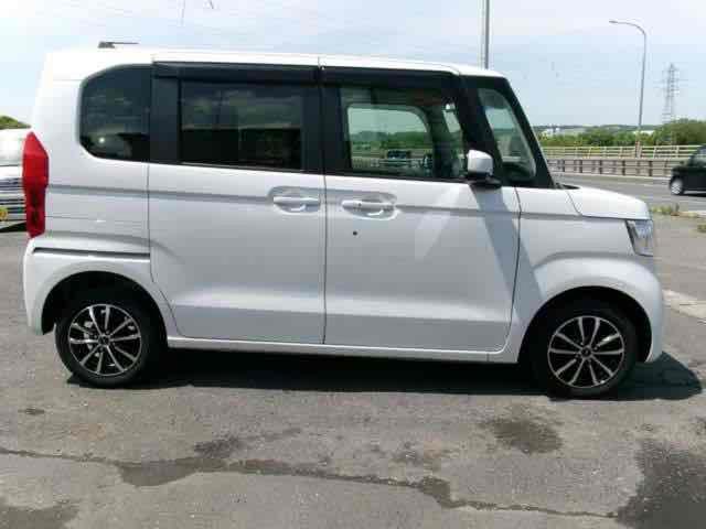 Ｎ－ＢＯＸ Ｇ・スロープＬホンダセンシング　４ＷＤ　福祉車輌　ＥＴＣ　バックカメラ　両側スライド・片側電動　ＴＶ　クリアランスソナー　オートクルーズコントロール　レーンアシスト　衝突被害軽減システム　スマートキー　アイドリングストップ（15枚目）