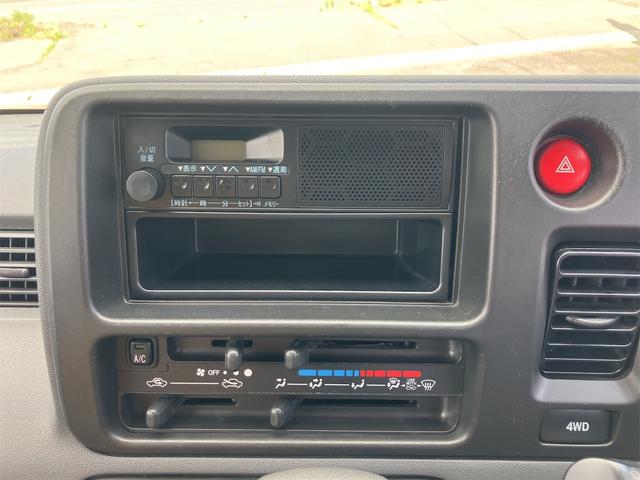 ハイゼットカーゴ スペシャル　４ＷＤ　両側スライドドア　タイヤ新品　オートマ　ＬＥＤバルブ（8枚目）