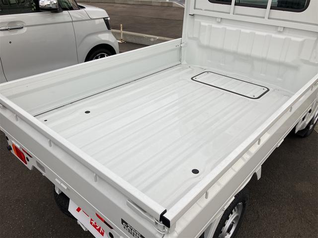 キャリイトラック ＫＣ　４ＷＤ　届け出済み未使用車　軽トラック　三方開　ＭＴ　クリアランスソナー　アイドリングストップ　オートライト　ＥＳＣ　エアコン　パワーウィンドウ　運転席エアバッグ　助手席エアバッグ　ルーフレール（10枚目）