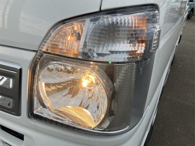 キャリイトラック ＫＣ　４ＷＤ　届け出済み未使用車　軽トラック　三方開　ＭＴ　クリアランスソナー　アイドリングストップ　オートライト　ＥＳＣ　エアコン　パワーウィンドウ　運転席エアバッグ　助手席エアバッグ　ルーフレール（13枚目）