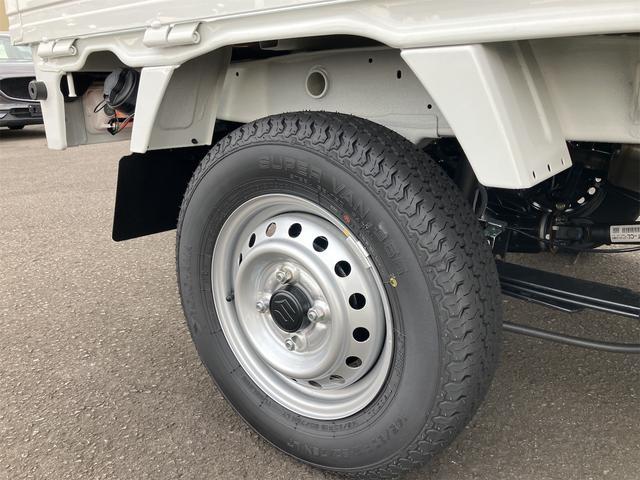 キャリイトラック ＫＣ　４ＷＤ　届け出済み未使用車　軽トラック　三方開　ＭＴ　クリアランスソナー　アイドリングストップ　オートライト　ＥＳＣ　エアコン　パワーウィンドウ　運転席エアバッグ　助手席エアバッグ　ルーフレール（21枚目）