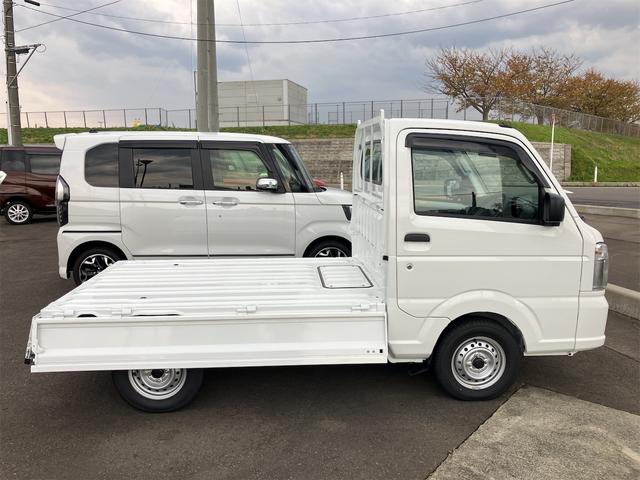 キャリイトラック ＫＣ　４ＷＤ　届け出済み未使用車　軽トラック　三方開　ＭＴ　クリアランスソナー　アイドリングストップ　オートライト　ＥＳＣ　エアコン　パワーウィンドウ　運転席エアバッグ　助手席エアバッグ　ルーフレール（32枚目）
