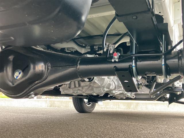 キャリイトラック ＫＣ　４ＷＤ　届け出済み未使用車　軽トラック　三方開　ＭＴ　クリアランスソナー　アイドリングストップ　オートライト　ＥＳＣ　エアコン　パワーウィンドウ　運転席エアバッグ　助手席エアバッグ　ルーフレール（61枚目）