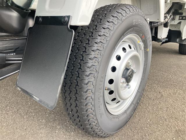 キャリイトラック ＫＣ　４ＷＤ　届け出済み未使用車　軽トラック　三方開　ＭＴ　クリアランスソナー　アイドリングストップ　オートライト　ＥＳＣ　エアコン　パワーウィンドウ　運転席エアバッグ　助手席エアバッグ　ルーフレール（62枚目）