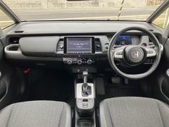 運転者にとっては日々使用することとなる運転席です。運転席が快適だと運転に集中することができますね。 2