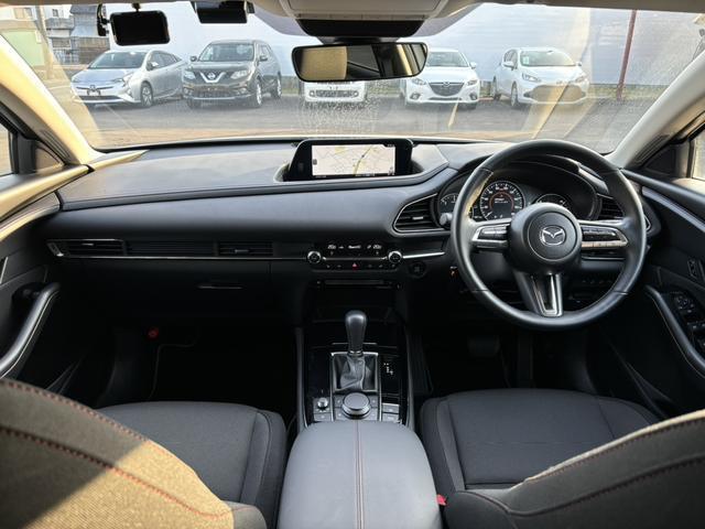 ＣＸ－３０ ＸＤ　ブラックトーンエディション　４ＷＤ／純正ナビ／全周囲モニター／シートヒーター／フルセグＴＶ／（10枚目）