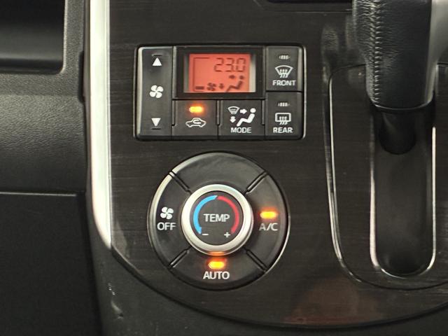 タント カスタムＲＳ　トップエディションＳＡ　両側電動スライドスマートアシストナビＥＴＣＢｌｕｅｔｏｏｔｈハーフレザー革巻きステアリングＬＥＤヘッドライトオートエアコン純正１５インチアルミステアリングスイッチフロントフォグアイドリングストップ（15枚目）