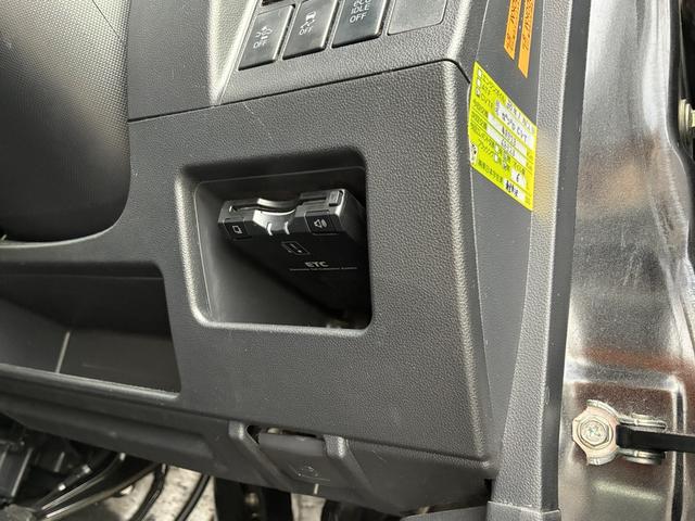 タント カスタムＲＳ　トップエディションＳＡ　両側電動スライドスマートアシストナビＥＴＣＢｌｕｅｔｏｏｔｈハーフレザー革巻きステアリングＬＥＤヘッドライトオートエアコン純正１５インチアルミステアリングスイッチフロントフォグアイドリングストップ（23枚目）