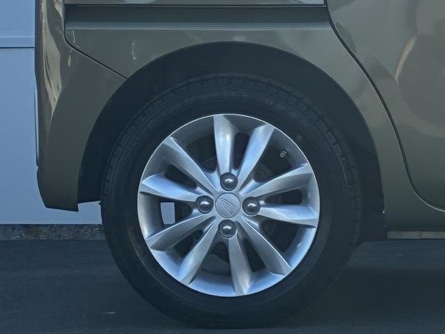 専用のホイールなのでお車のイメージにぴったり！社外のアルミホイールやスタッドレスタイヤも絶賛販売中！！ドレスアップなどのカスタマイズもお任せください！