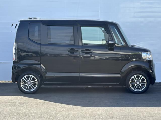 N-BOX 4WD/両側電動スライドドア/アイドリングストップ/シートヒーター/横滑り防止装置/純正ナビ/バックモニター/ETC(4枚目)