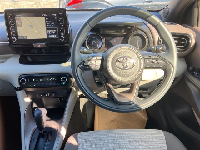 ヤリス ハイブリッドZ 4WD ドライブレコーダー ETC バックカメラ ナビ TV クリアランスソナー オートクルーズコントロール レーンアシスト 衝突被害軽減システム アルミホイール オートマチックハイビーム(3枚目)
