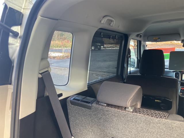 ソリオ ハイブリッドＭＸ　バックカメラ　ナビ　オートクルーズコントロール　レーンアシスト　衝突被害軽減システム　両側スライド・片側電動　スマートキー　アイドリングストップ　電動格納ミラー　シートヒーター　フルフラット（29枚目）