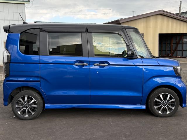 Ｎ－ＢＯＸカスタム Ｇ・Ｌホンダセンシング　４ＷＤ　純正８インチナビ　バックカメラ　フルセグＴＶ　Ｂｌｕｅｔｏｏｔｈ　純正エンジンスターター　ＥＴＣ　両側スライド片側パワースライドドア　禁煙　ドライブレコーダー（24枚目）