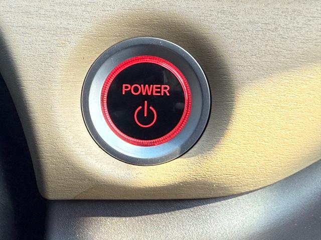 フリードハイブリッド ハイブリッド・Ｇホンダセンシング　４ＷＤ　純正ナビ　フルセグＴＶ　Ｂｌｕｅｔｏｏｔｈ　バックカメラ　純正エンジンスターター　ＥＴＣ　両側パワースライドドア（9枚目）