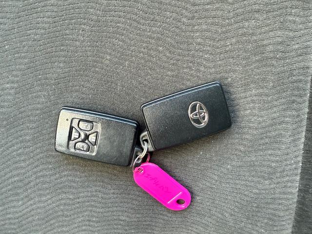 ノア X スマートエディション 4WD ナビ フルセグTV バックカメラ アルパインフリップダウンモニター ETC 両側電動スライドドア 3列シー 7人乗り(10枚目)