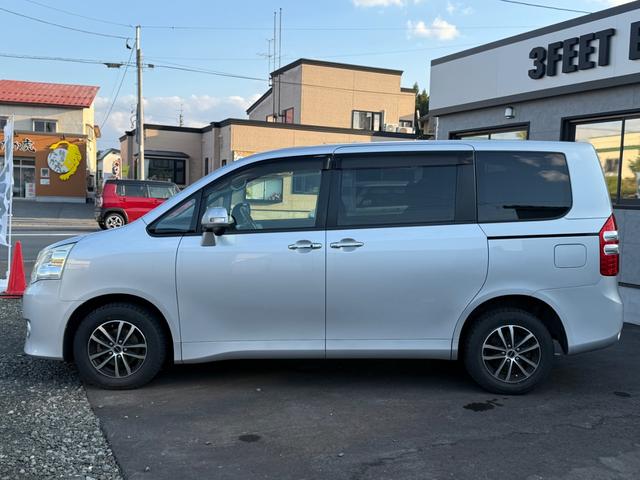 ノア X スマートエディション 4WD ナビ フルセグTV バックカメラ アルパインフリップダウンモニター ETC 両側電動スライドドア 3列シー 7人乗り(24枚目)