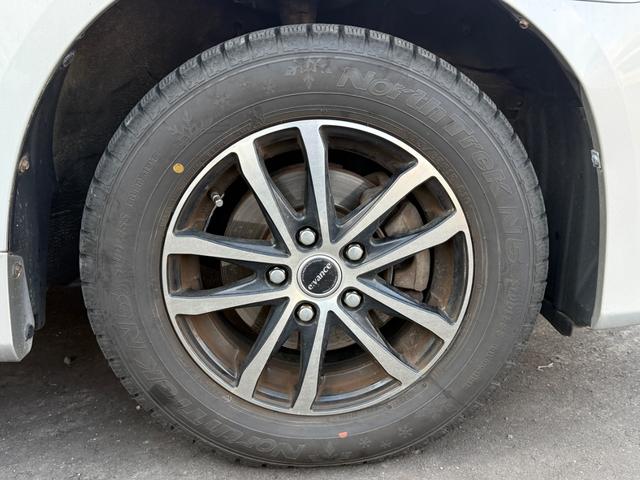 ノア X スマートエディション 4WD ナビ フルセグTV バックカメラ アルパインフリップダウンモニター ETC 両側電動スライドドア 3列シー 7人乗り(33枚目)