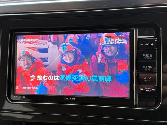 アルファード ２．５Ｘ　４ＷＤ　ナビ　フルセグＴＶ　Ｂｌｕｅｔｏｏｔｈ　左右パワースライドドア　ＥＴＣ　後席モニター　３列シート　８人乗り（12枚目）