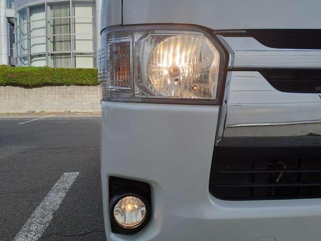 レジアスエースバン ３．０　スーパーＧＬ　ロングボディ　ディーゼルターボ　４ＷＤ　ナビ　ＥＴＣ　バックカメラ　エンジンスターター　地デジＴＶ　イモビライザー　エアバッグ　パワーステアリング　メモリーナビ　バックモニター　パワーウインドウ　両側スライド　ＡＡＣ　キーレスキー　ＡＵＸ（2枚目）