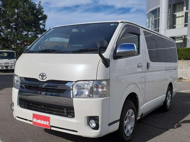 レジアスエースバン ３．０　スーパーＧＬ　ロングボディ　ディーゼルターボ　４ＷＤ　ナビ　ＥＴＣ　バックカメラ　エンジンスターター　地デジＴＶ　イモビライザー　エアバッグ　パワーステアリング　メモリーナビ　バックモニター　パワーウインドウ　両側スライド　ＡＡＣ　キーレスキー　ＡＵＸ（4枚目）