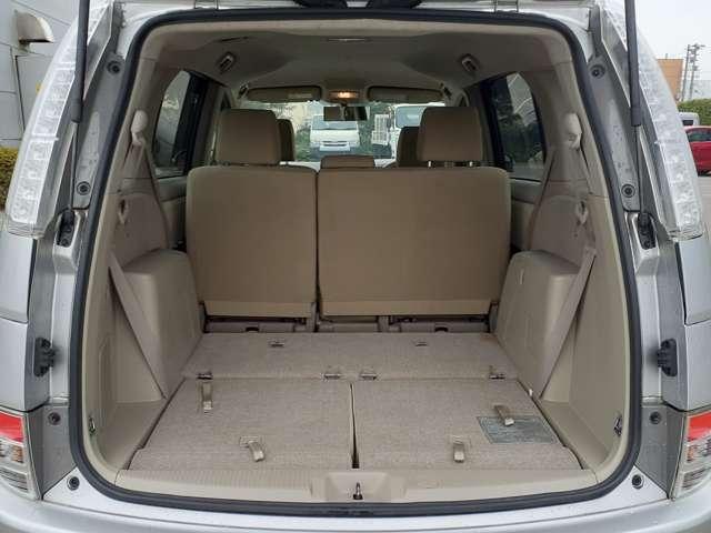 アイシス １．８　Ｌ　４ＷＤ　片側電動スライドドア　ナビ　バックカメラ　Ｅ　フルセグＴＶ　Ｂカメラ　切り替え４ＷＤ　横滑り防止　ＤＶＤ再生　盗難防止装置　オートエアコン　ＡＢＳ　ＥＴＣ　スマートキー（18枚目）