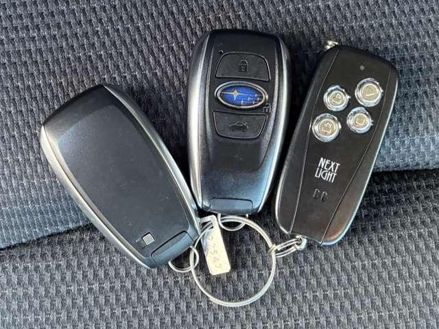 レヴォーグ １．６　ＧＴ　アイサイト　Ｓスタイル　４ＷＤ　衝突被害軽減ブレーキレーンキープアシスト　ナビ＆ＴＶ　フルタイム４ＷＤ　盗難防止装置　地デジＴＶ　ターボモデル　ＬＥＤライト　キーフリー　アルミホイール　パワーシート　ＥＴＣ　メモリーナビ　ＡＢＳ（14枚目）