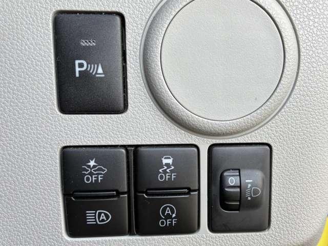 ミライース ６６０　Ｘ　ＳＡＩＩＩ　４ＷＤ　衝突被害軽減ブレーキ　ドライブレコーダー　リアカメラ　衝突軽減装置　横滑り防止装置　オートマチックハイビーム　Ｗエアバック　クリアランスソナー　運転席エアバッグ　アイスト　リモコンキー　ＡＢＳ　４ＷＤ（10枚目）