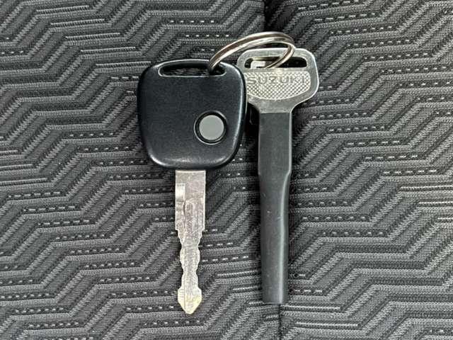 ジムニー ６６０　ＸＧ　４ＷＤ　５速マニュアル車　ＥＴＣ　ＷエアＢ　キーレス付き　ターボモデル　運転席エアバック　ＥＴＣ付　パワーウインドー　ＡＢＳ付き　エアコンパワステ　パワーステアリング　４ｗｄ（10枚目）